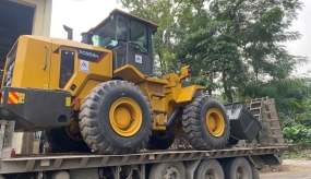 Tân Nguyên BÀN GIAO BỘ BA CHIẾN BINH MÁY XÚC LẬT HẠNG NẶNG XGMA 955N