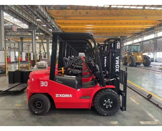 XE NÂNG DẦU XGMA XG530 E SERIES