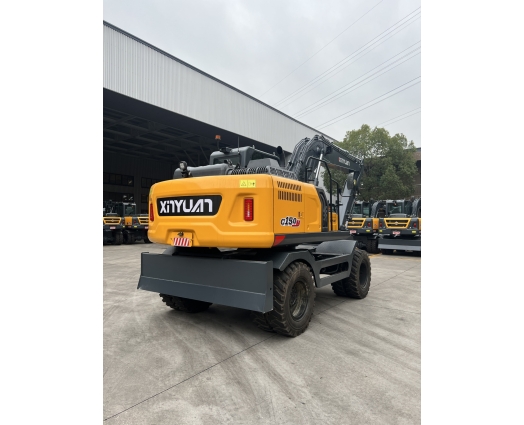 Máy xúc đào Xinyuan XYC150W