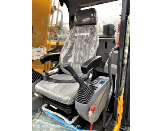 MÁY XÚC ĐÀO LIUGONG 915E