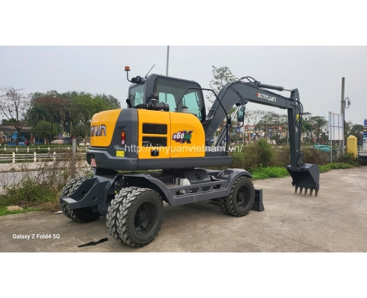 Máy xúc đào Xinyuan XYB60ECO