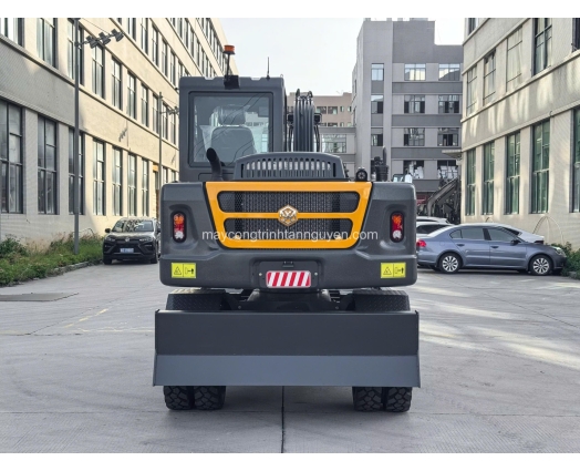 MÁY XÚC ĐÀO XINYUAN XYC75MECO