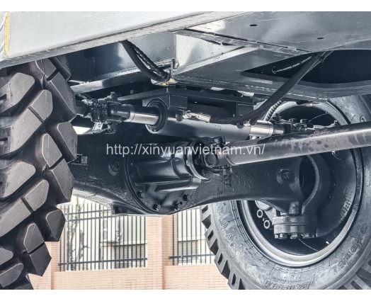 Máy xúc đào Xinyuan XYC130WT