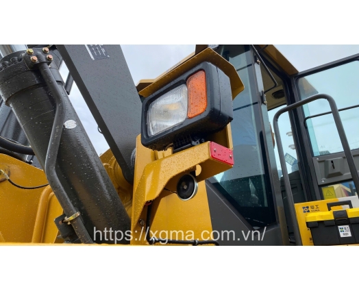 MÁY XÚC LẬT XGMA XG958N