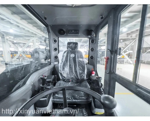 Máy xúc đào Xinyuan XYC115WT