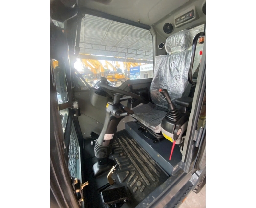 Máy xúc đào Xinyuan XYB75S
